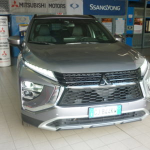 MITSUBISHI ECLIPSE CROSS PHEV PLUG-IN