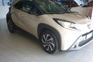TOYOTA AYGO X CAMBIO MANUALE TREND