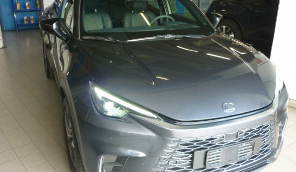 LEXUS LBX HYBRID ELEGANCE