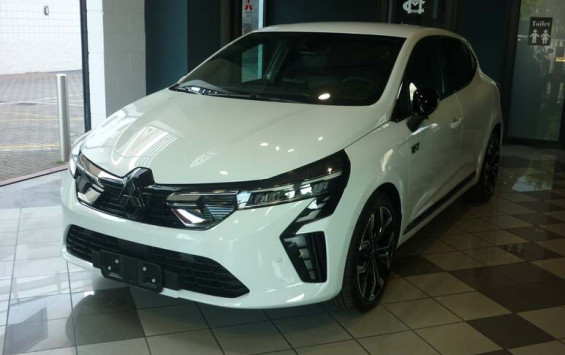 MITSUBISHI COLT HEV FULL HYBRID INSTYLE