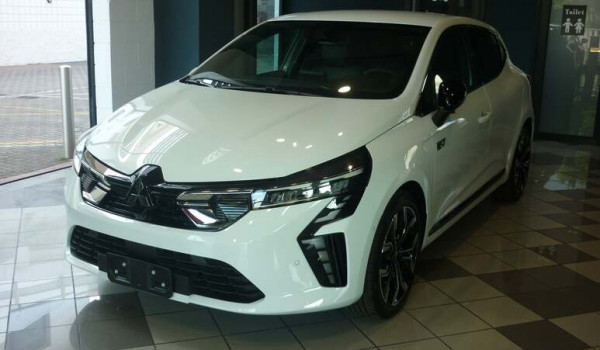 MITSUBISHI COLT HEV FULL HYBRID INSTYLE