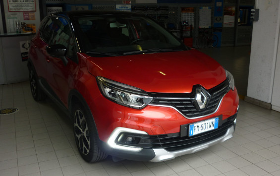 RENAULT CAPTUR 1.3 BENZINA CAMBIO AUTOMATICO