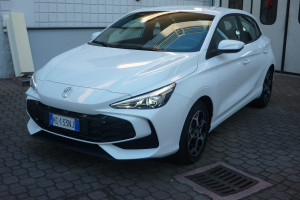 MG3 BENZINA