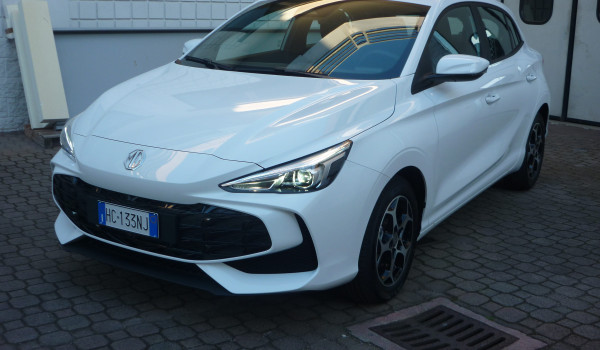 MG3 BENZINA