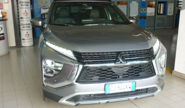 MITSUBISHI ECLIPSE CROSS PHEV PLUG-IN