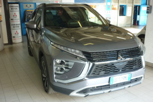 MITSUBISHI ECLIPSE CROSS HYBRID PLUG IN